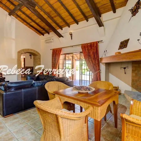 Nyaraló Villas2go2 Countryvilla